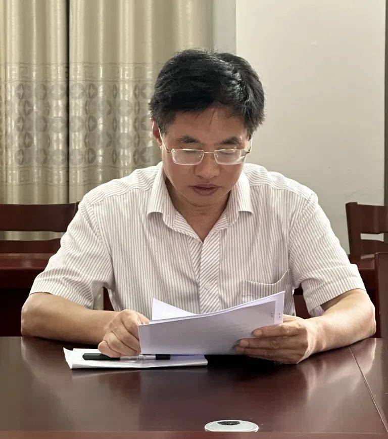 大走访,体民情,送温暖——蒋垛中学党支部8月主题党日活动_集中学习