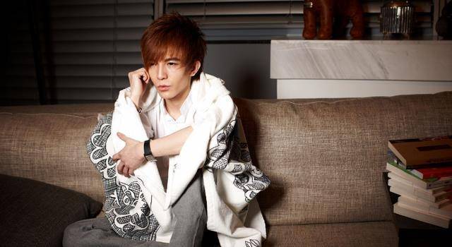 之后他的作品层出不穷的带给大家,到后来郭敬明创办自己的工作室,建立