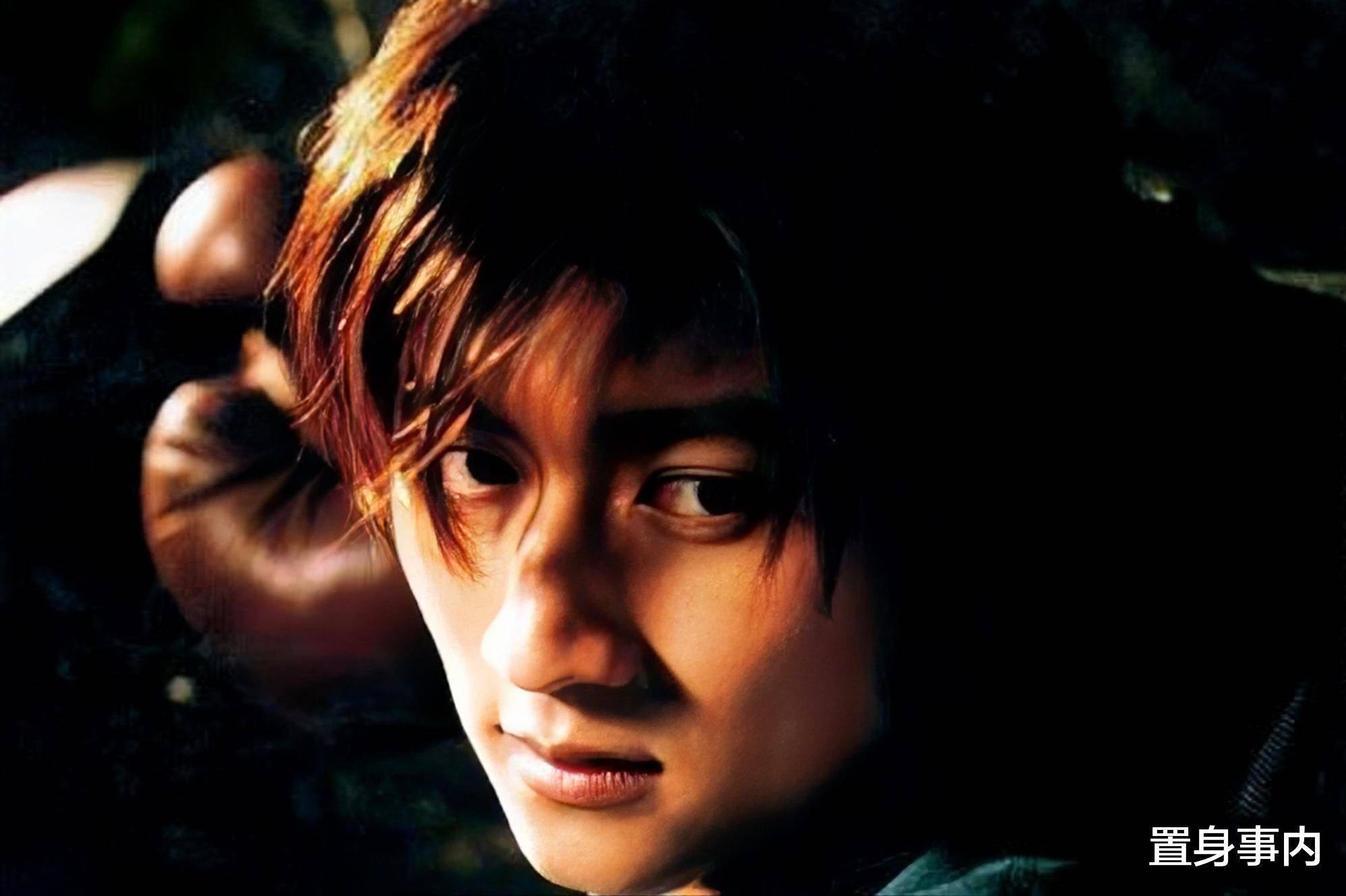 1996年发行单曲《估计错误》后正式出道,第二年就发行了自己的首张