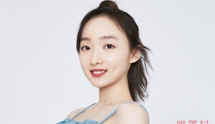 李盈盈个人资料在《演员的品格》节目里,第一名是丁禹兮,李盈盈是第八