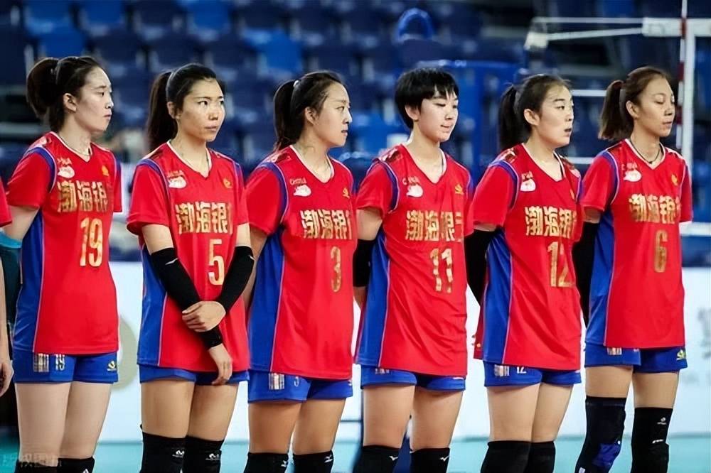 李雅楠:天津女排的灵魂人物,从朴素的女孩变成了气质美女_技术_老将