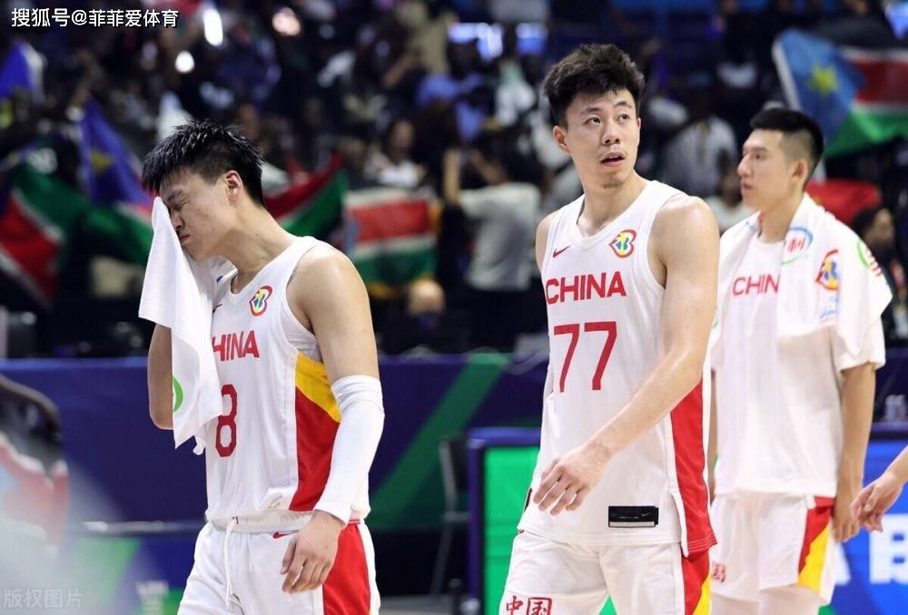 揭秘中国男篮3连败真相：两大因素被忽视，乔帅、王哲林需要反思