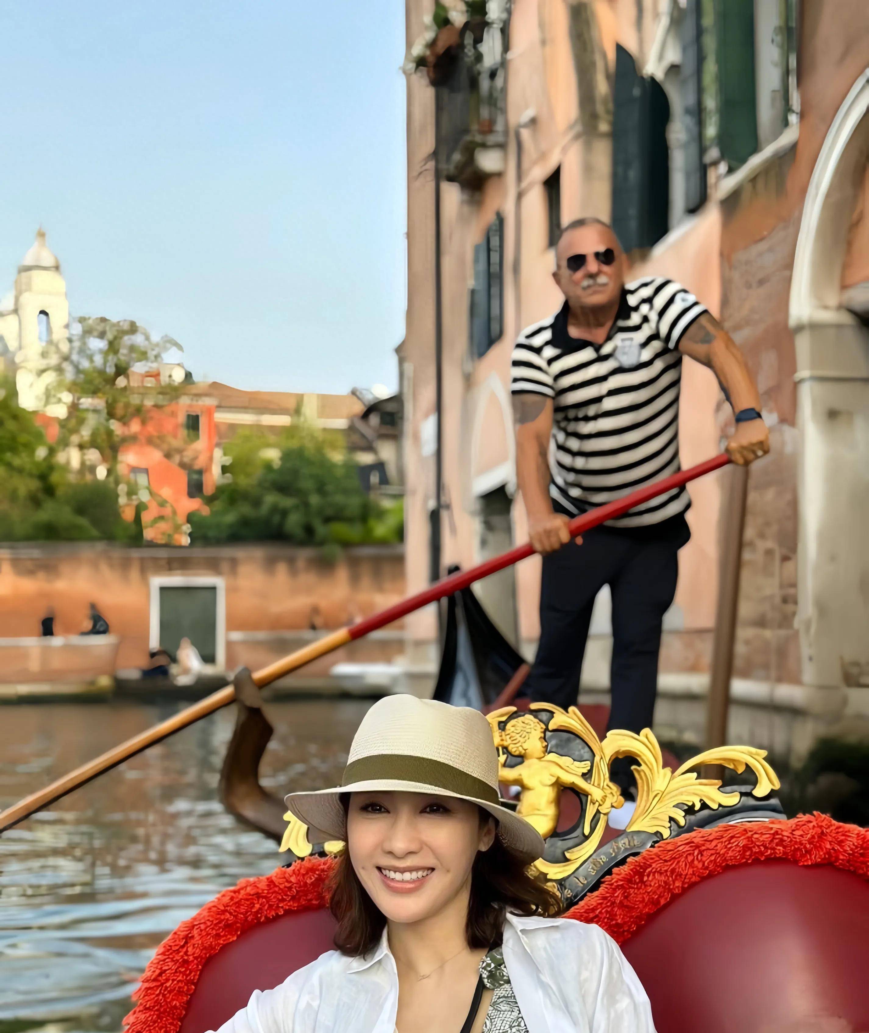 黎姿威尼斯之旅告别短发性格独特的女性更加时尚更加自信优雅