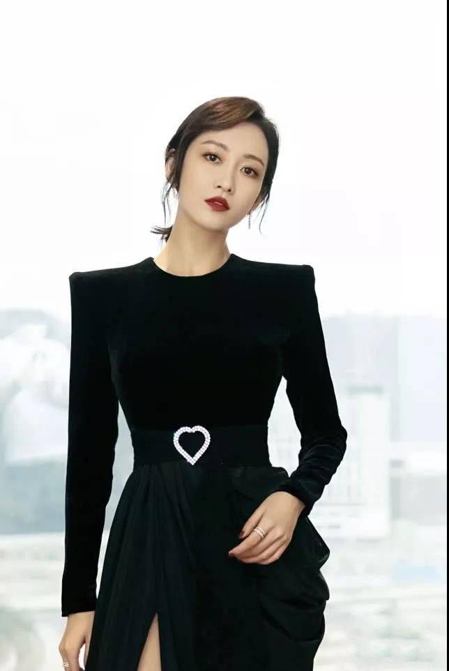 王鸥,39岁至今单身的她,美出新高度_身材_生活_比赛