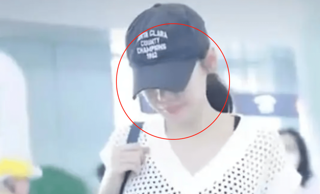 秋瓷炫已结束《乘风》录制,现身机场神情沮丧,疑受连累复活无望_网友