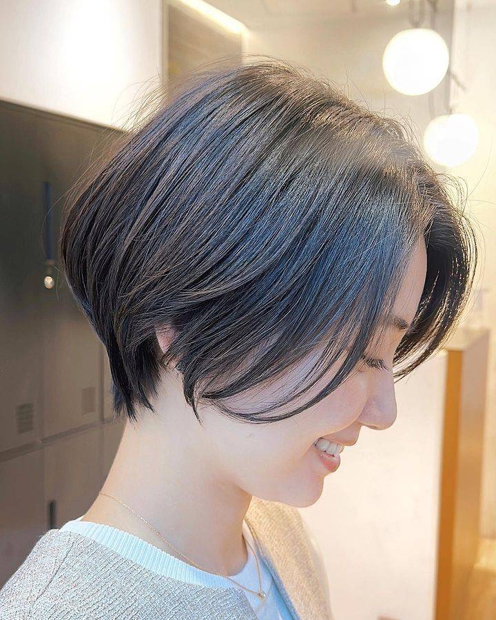 推后脖头锯齿头时尚分头烫卷波波头,好看不落伍,喜欢别错过_发型_短发_刘海