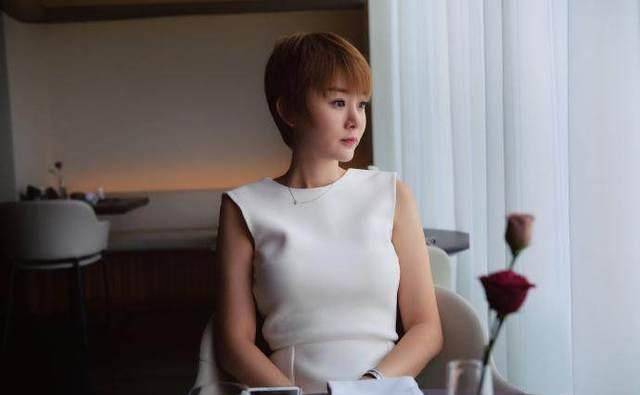 《乡村爱情》李副总头发又剪短,生活让人羡慕,网友催促拍乡十_周弋楠