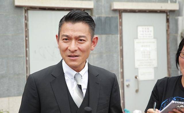 "天王"依旧:刘德华新作依然高产,有温度,有力量,有影响_作品_影片