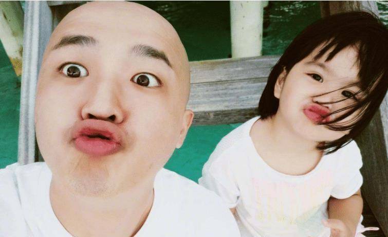 包贝尔女儿"整容式"长大,完美继承奶奶国外基因,美到不敢认_网友_表情