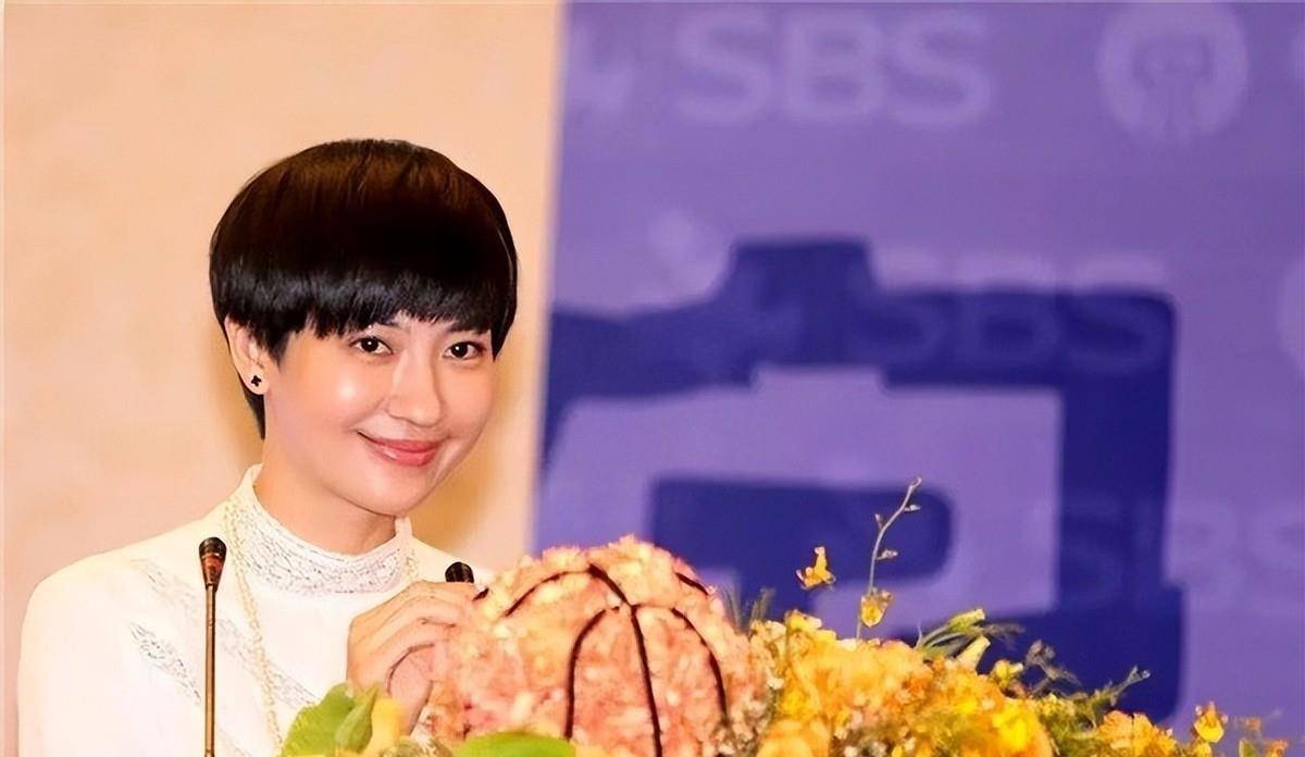 老板:身材颜值一绝,年纪轻轻就当总经理,能力遭质疑_伯兰_王哲林_福建