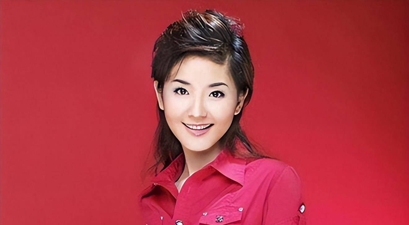 杨洋则大方开玩笑表示欢迎他的举动,这才让方琼和程程只是朋友的事实