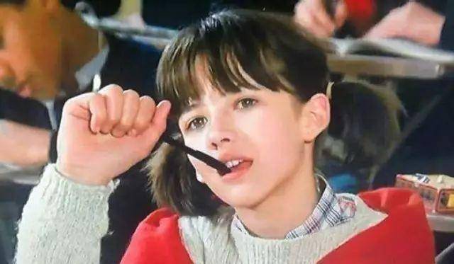 岁月在苏菲玛索这里不是杀猪刀,恋爱生子却不婚,美人迟暮也是美_刘海