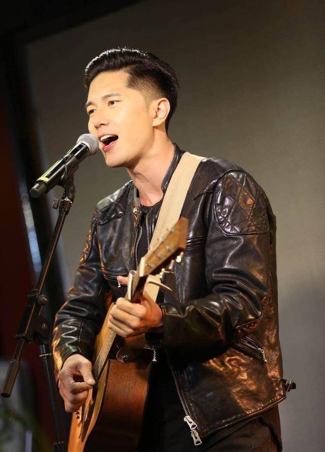 可米小子解散16年后,两位因病去世,两位已转行,两位还在当演员_许君豪