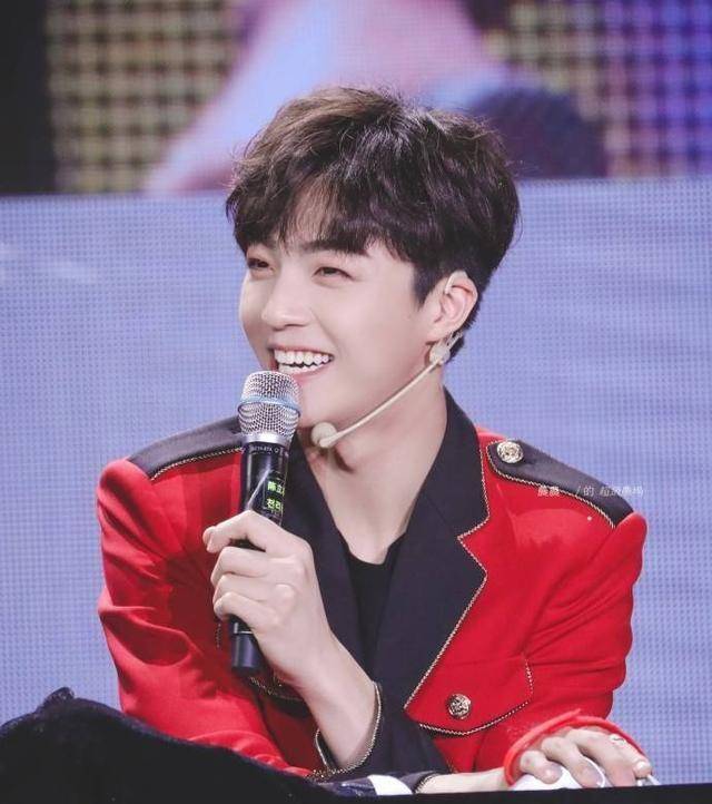 陈立农一个暖心爱豆,为何会成为了催饭博主?浓糖姐姐有话说!