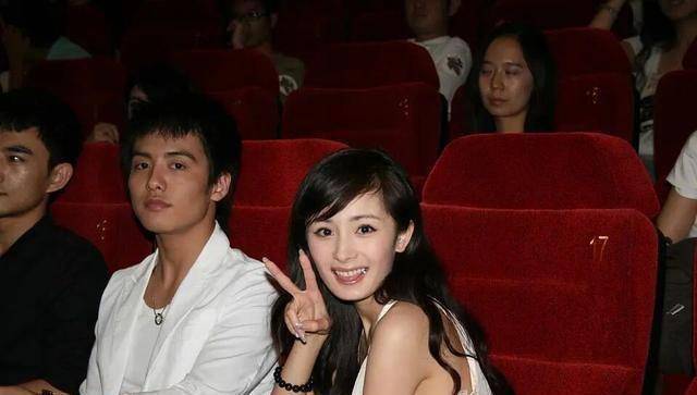 不管现在杨幂魏大勋有没有官宣,关于他们的实锤可谓是一个接一个,让人