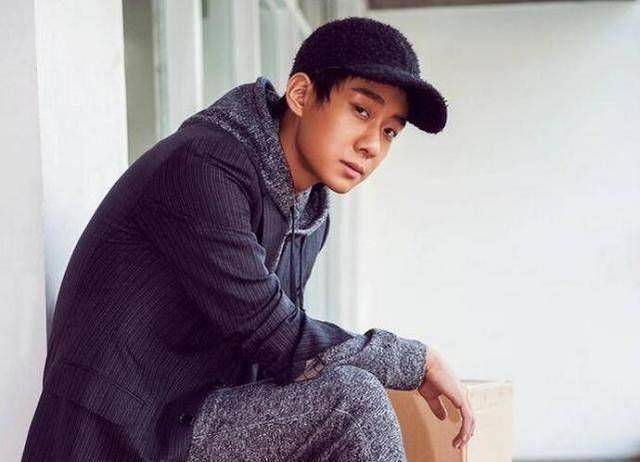 胡一天比肩杨幂,带红有内地版古天乐之称的高至霆_电影_皮肤_演技