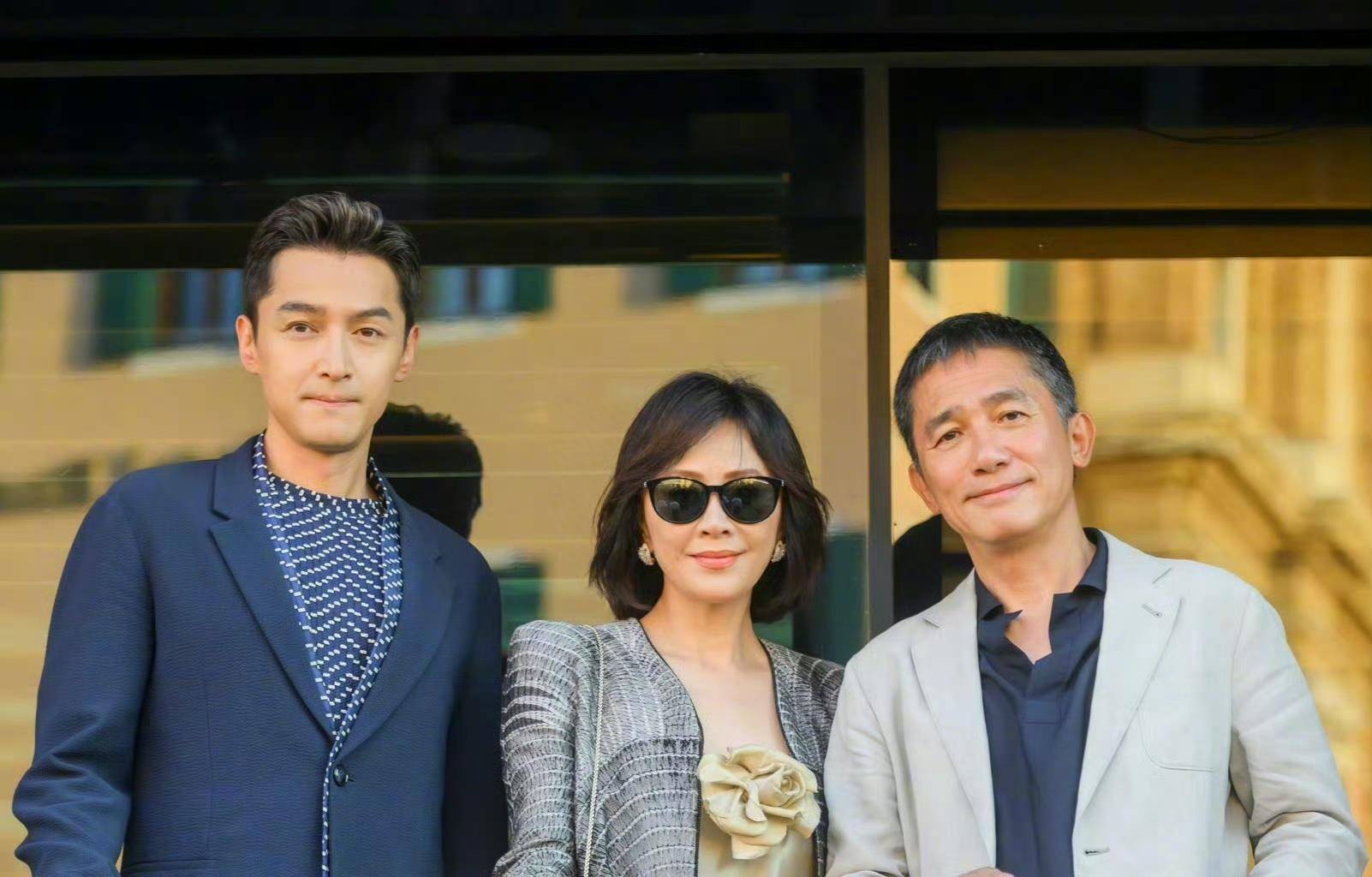 威尼斯电影节:舒淇性感,刘嘉玲喜庆,梁朝伟俏皮,胡歌优雅_休闲_费翔