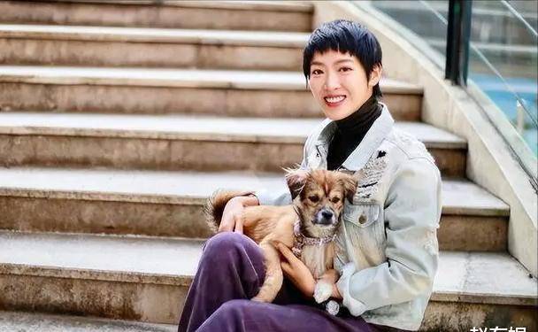 李立群女儿李元元:初恋男友是男子,32岁婚姻成父亲的烦恼_进行_事情