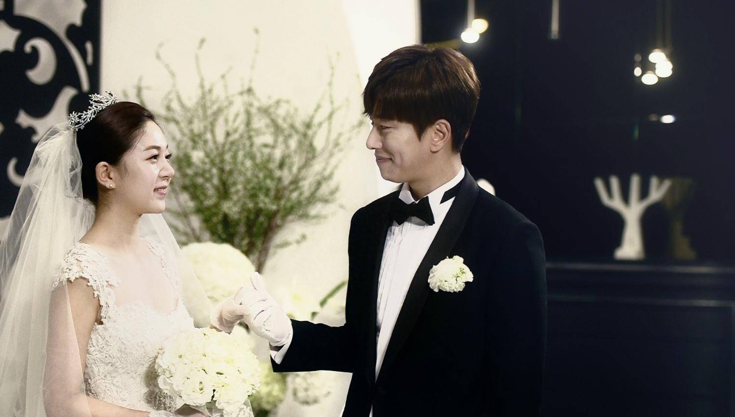 尹贤敏与白珍熙正式宣布分手引发热议,网友:出轨获得的爱情没有福气