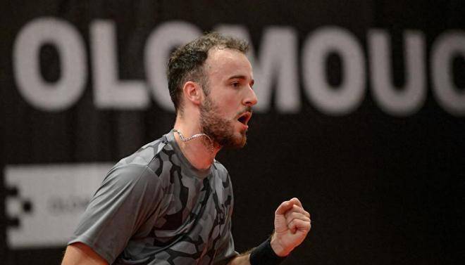 国外名将击败四位国乒选手夺冠_西蒙高茨_赛事_机会