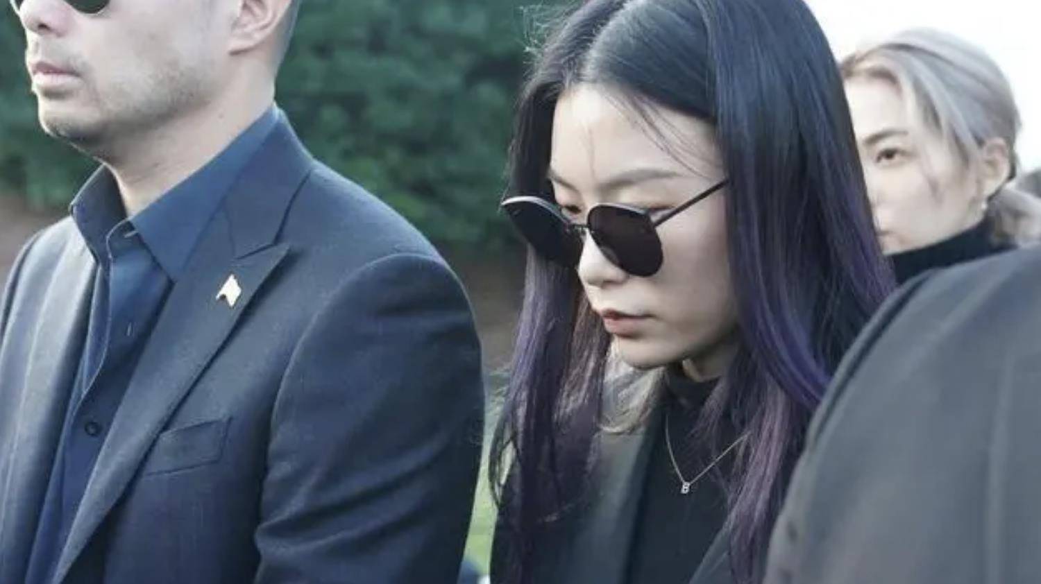 bella选择了进军娱乐圈的捷径_高以翔_音乐_女友