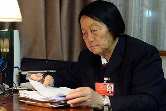 安徽国寿财险芜湖中支组织开展 “七一”主题观影活动