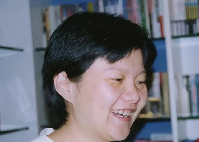 洪晃:"我绝不要像我父亲那样死去"_死亡_母亲_生死