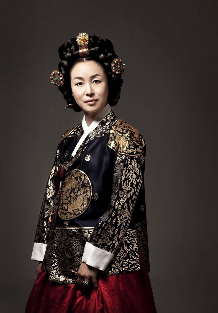 废妃尹氏-灰姑娘的童话故事,恶毒王妃的作死之路_尹起_宫廷_历史