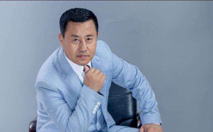 王小宝:抱怨工资低是我不对,没有赵本山,我买不起5000万的别墅_师父