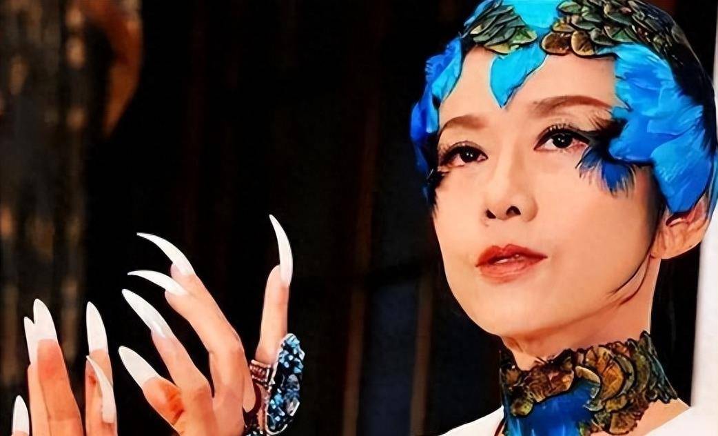 舞蹈家杨丽萍的月亮宫突然被查封,里面不忍直视网友表示:封的对_文化