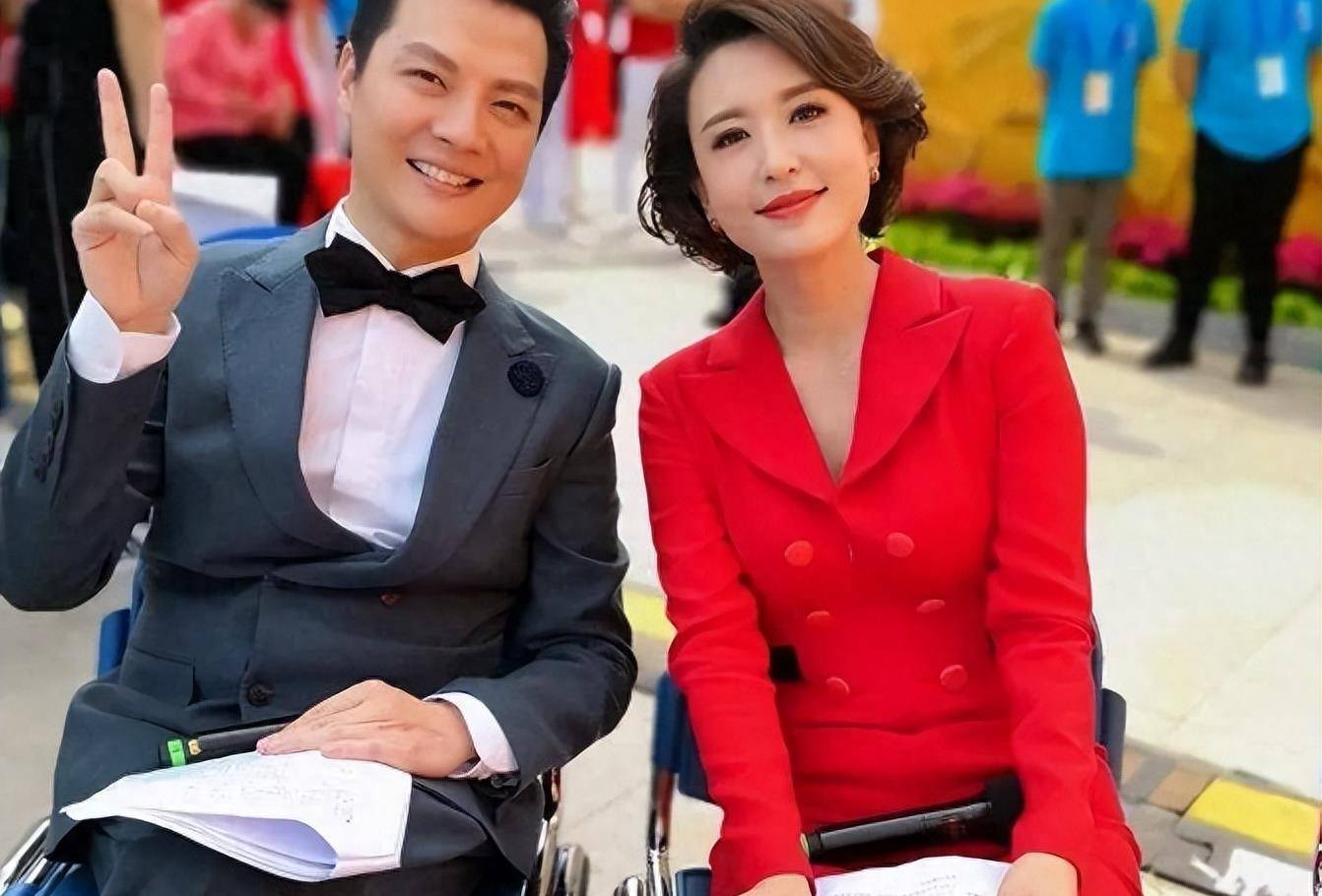 张蕾离开电视后,再和张泽群朱迅同框,互不搭理显生疏_感情_大赛_儿子