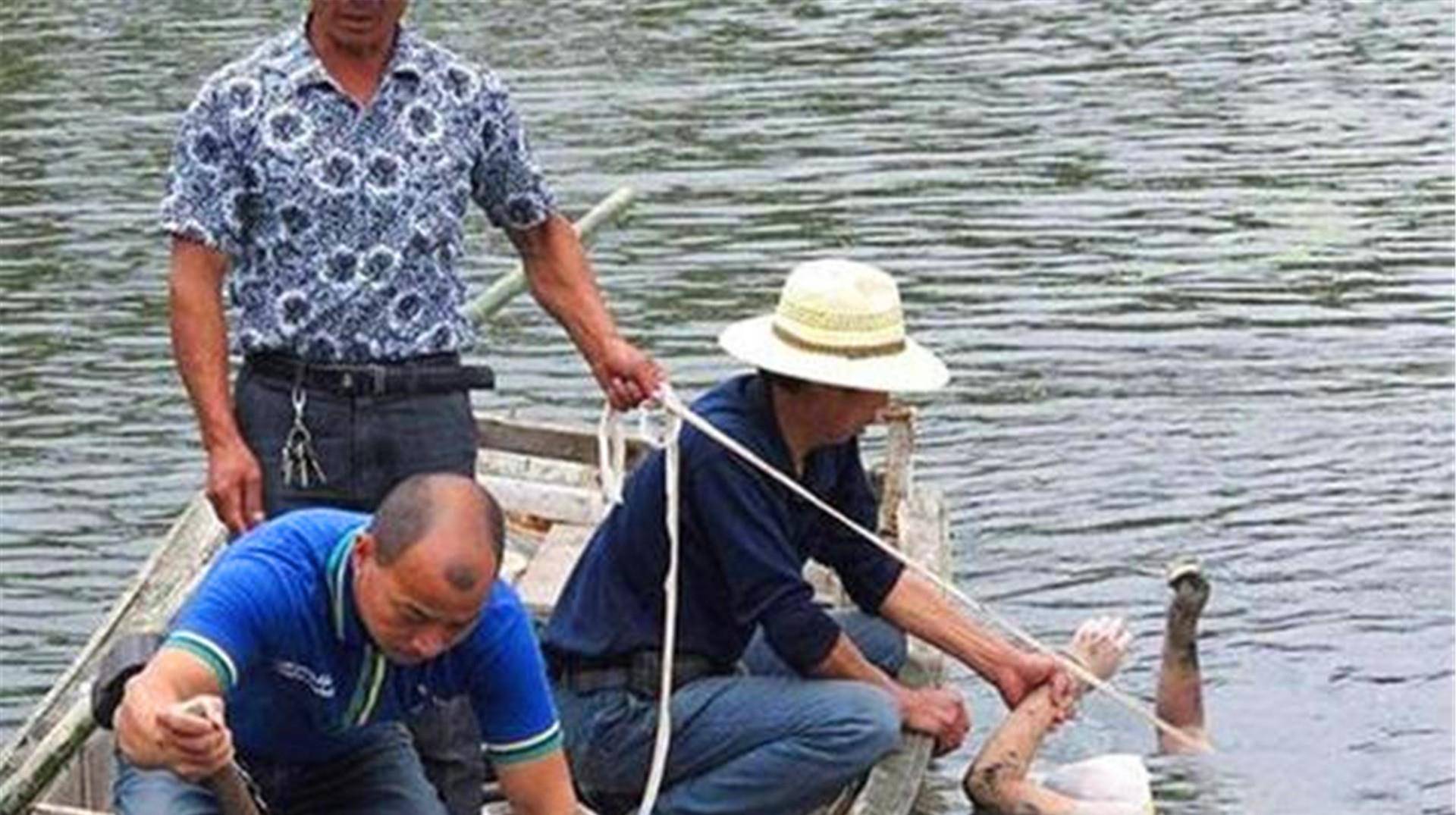 直面黄河捞尸人:不信鬼神,敬畏亡故者,就怕碰上长发女性_打捞_尸体