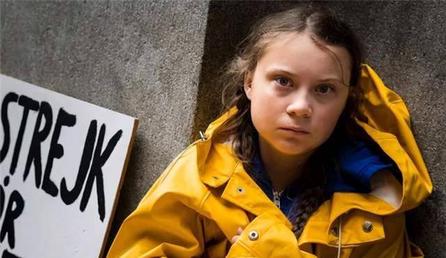 那位嘴上喊着环保,实际却铺张浪费的"环保女孩",终沦为笑柄_环境_格雷