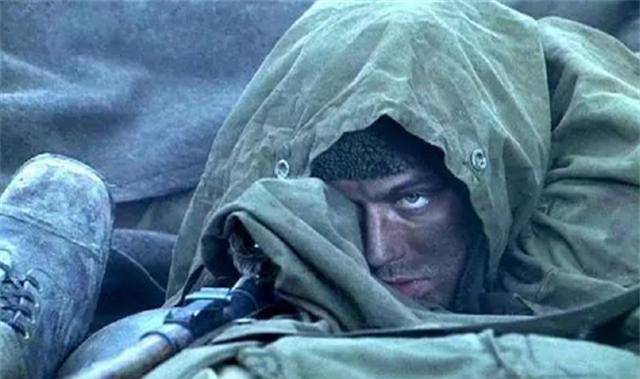 苏联狙神瓦西里:潜伏4天一枪不开,一粒子弹带走德军狙击之王_科斯宁