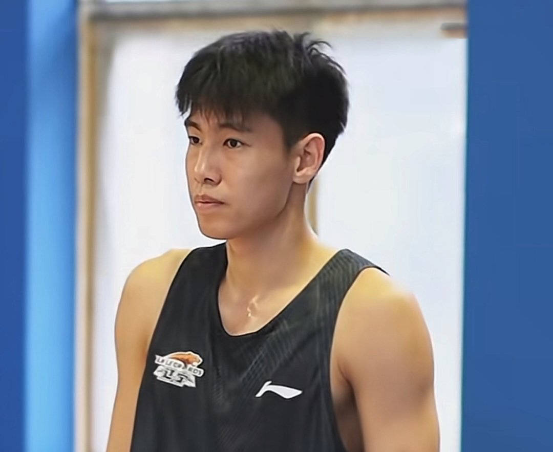 三分25中22,辽宁男篮新星创纪录,体测全员通过 杨鸣续约各让一步_外援