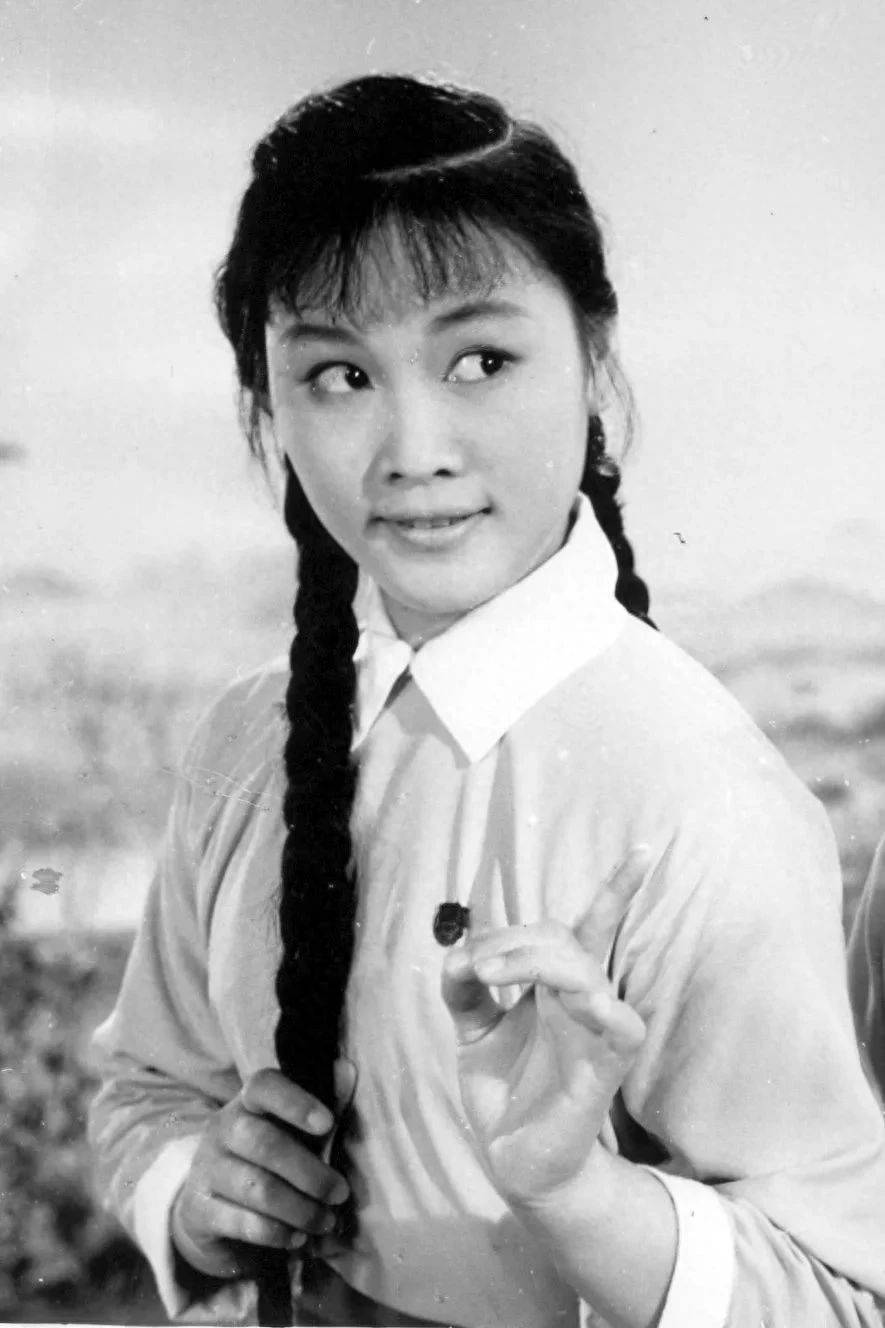 (李谷一剧照)(李谷一的姐姐李安娜)1965年,李谷一随湖南省花鼓戏剧院