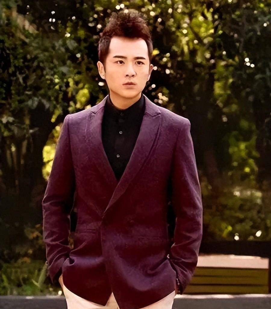 曝光:李佳琦团队高傲霸占休息室,其他主播被迫面临严寒风暴_张迪_人性