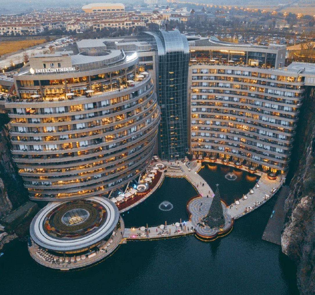 修成酒店被誉为世界奇迹_上海_建筑_玻璃