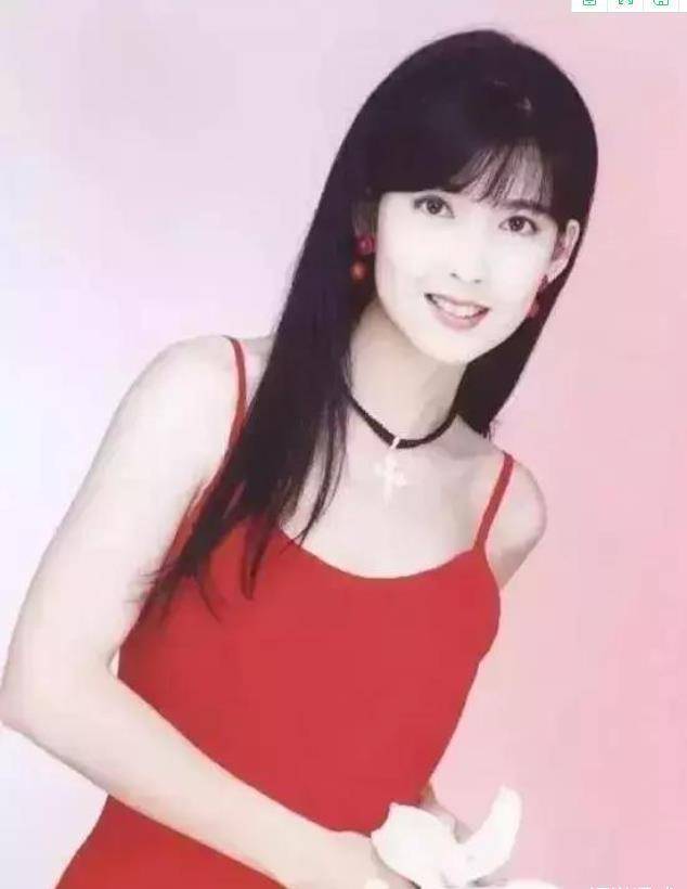 被戴8次帽子子,3次被捉奸在床,还没有分手_倪震_周慧敏_李嘉欣