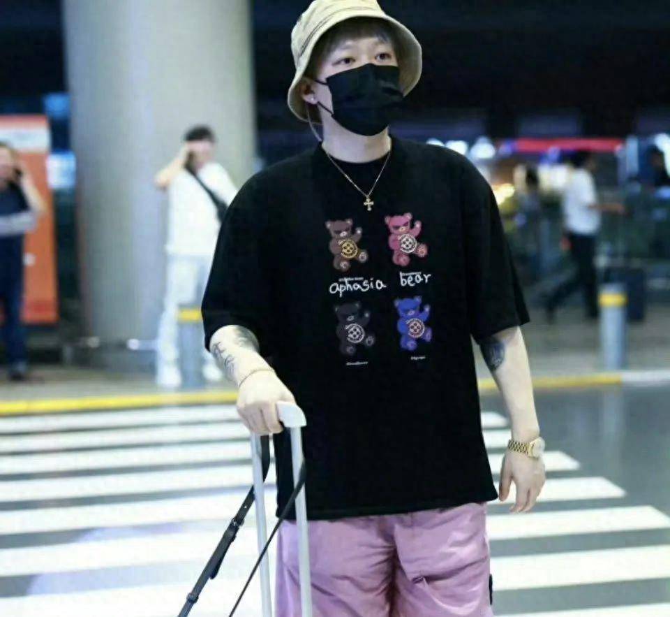 肖战地下恋?小鬼色诱?pgone被甩?李佳琦被吸血?欧弟被绿?