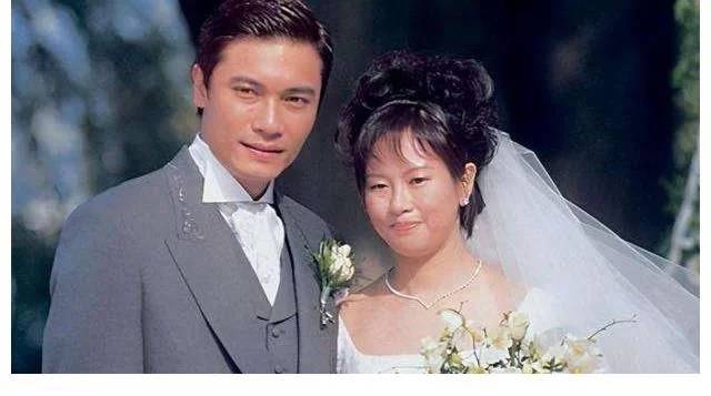 "罗嘉良,对前妻没有愧疚,爱小娇妻也爱一对儿女_方敏仪_温兆伦_事业