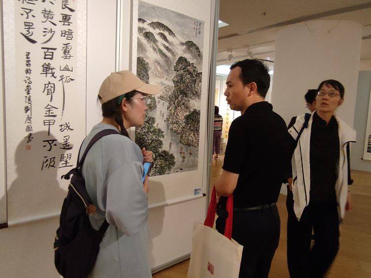 庆贺江苏省大众书画院成立十五周年,精彩举办书画篆刻展