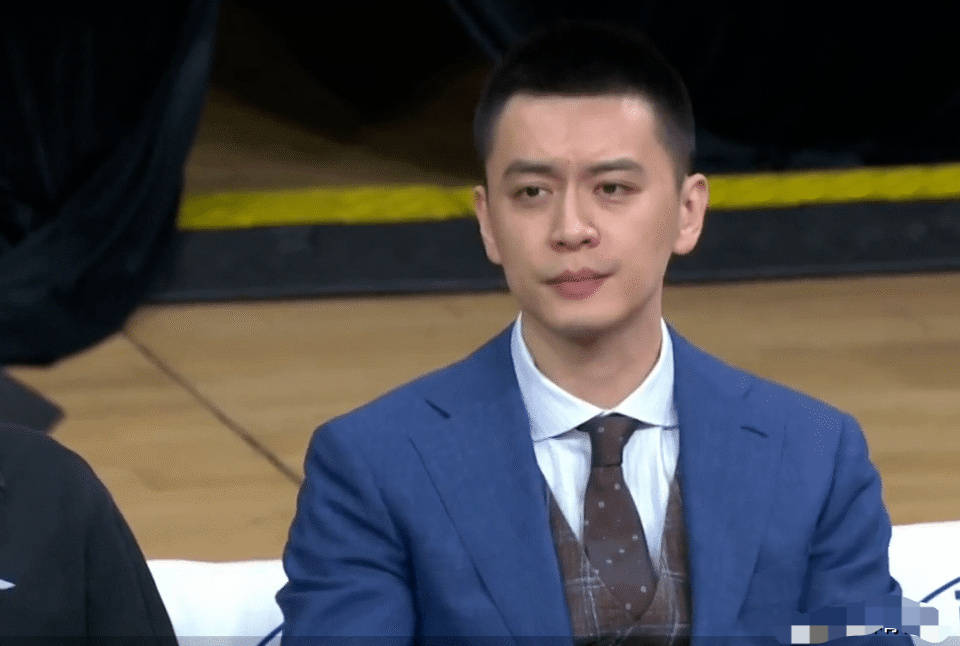 5句话说哭辽宁球迷,郭艾伦安慰,赵继伟感谢告别_主教练_功臣_1