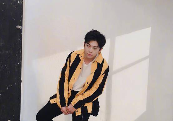 快乐男声的黑马选手,从一名歌手转型成综艺咖,一直没放弃音乐梦_武艺