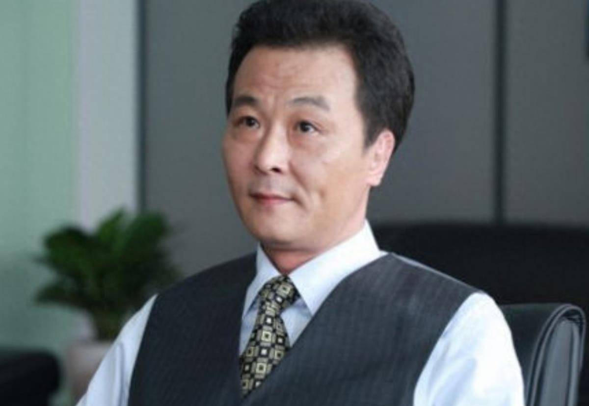 演员钱波:曾与女子分居16年,一生无儿女,如今将宠物当成孩子养_生活