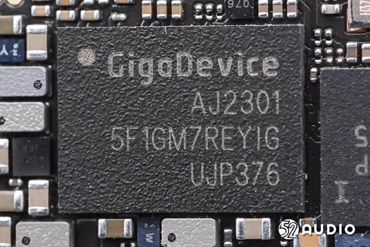 丝印apm ape70的ic.