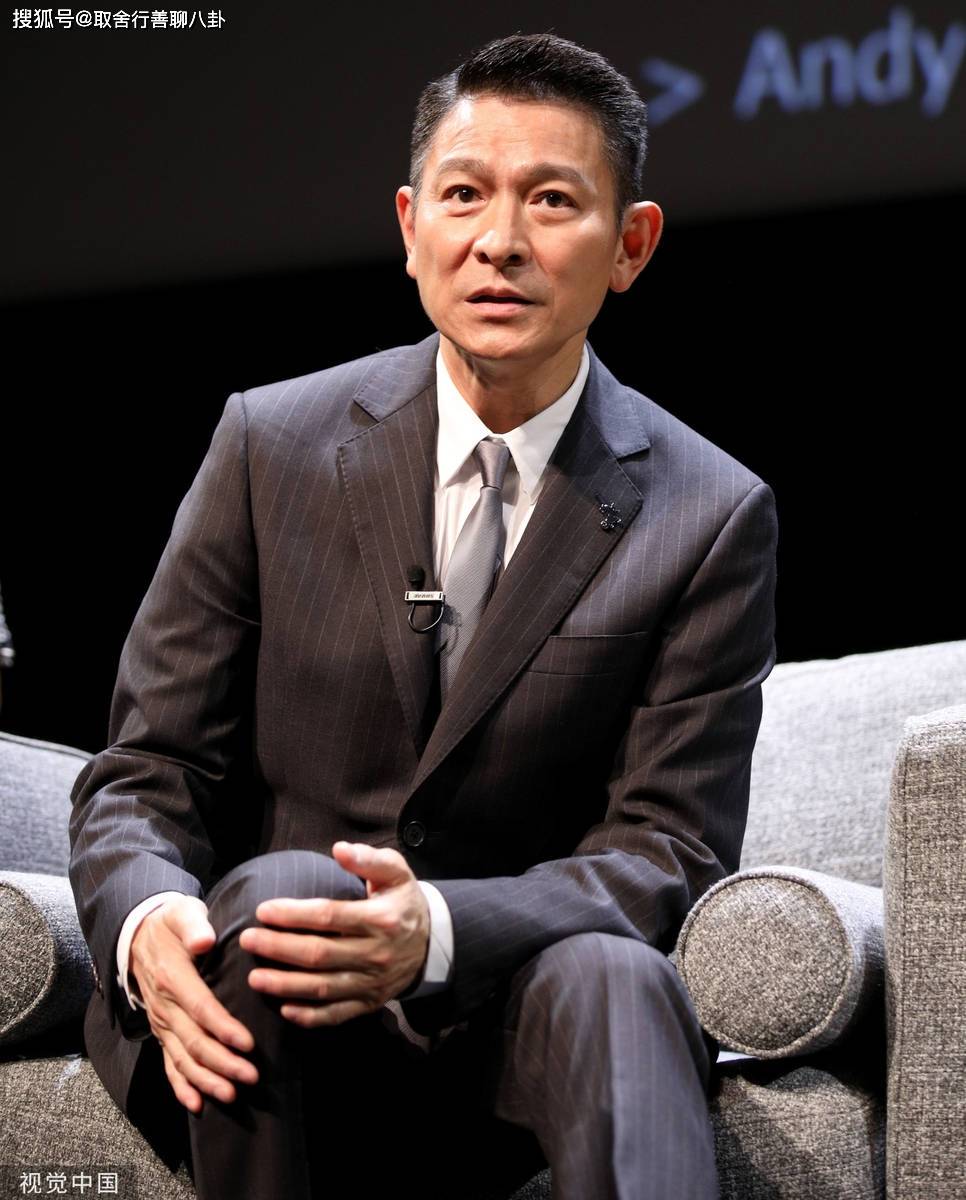 刘德华携《红毯先生》亮相多伦多国际电影节,获特别贡献奖,分享40年