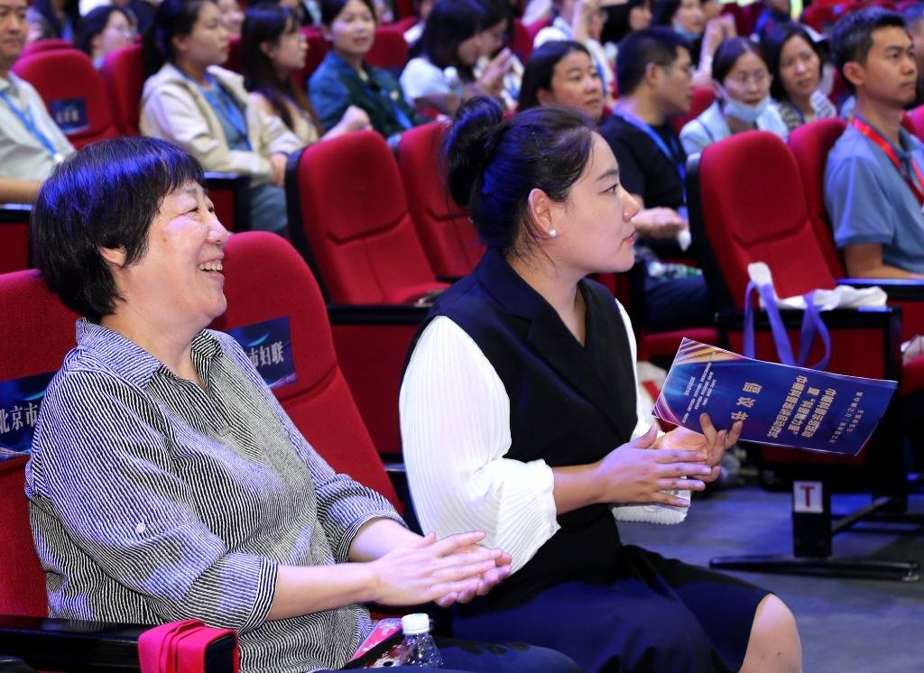 北京:巾帼科普巡讲在京拉开帷幕_活动_故事_科学