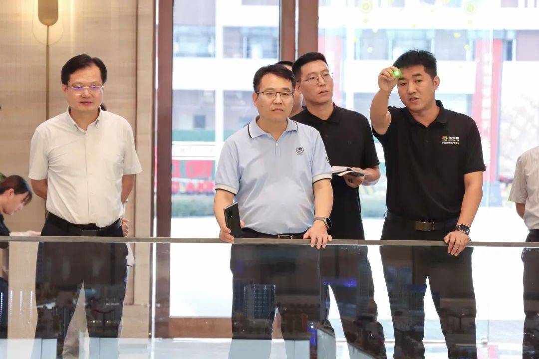 新闻办主任董想明,孝南区委书记夏齐勇,孝南区委常委,宣传部长蔡辉,区