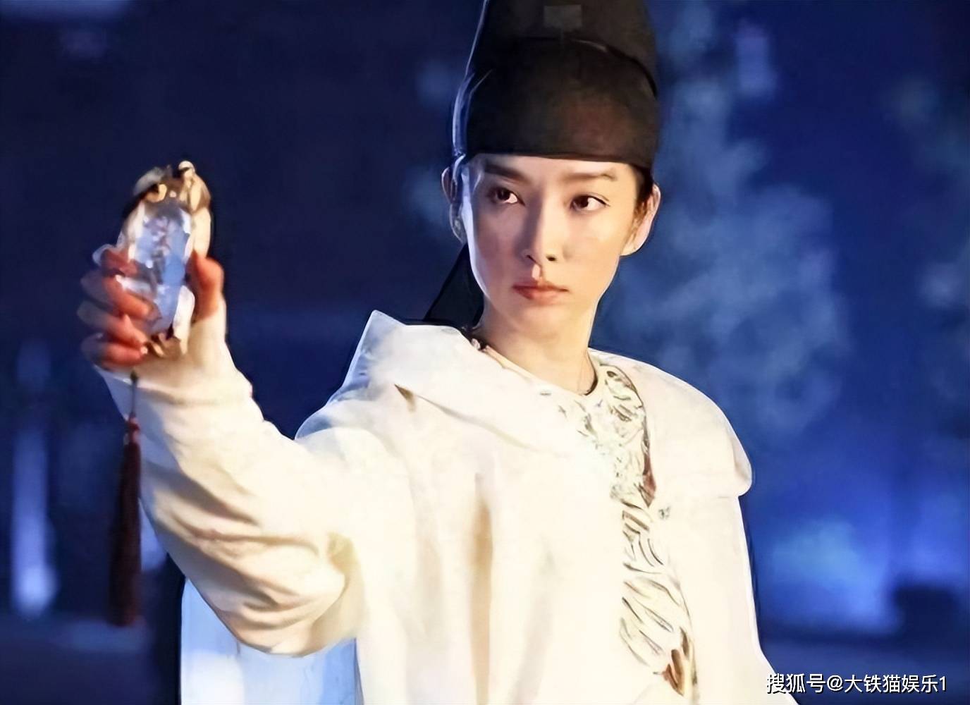 演员都是高颜值,周迅,范晓萱,桂纶镁,张馨予等,扮演厂公的陈坤还因为